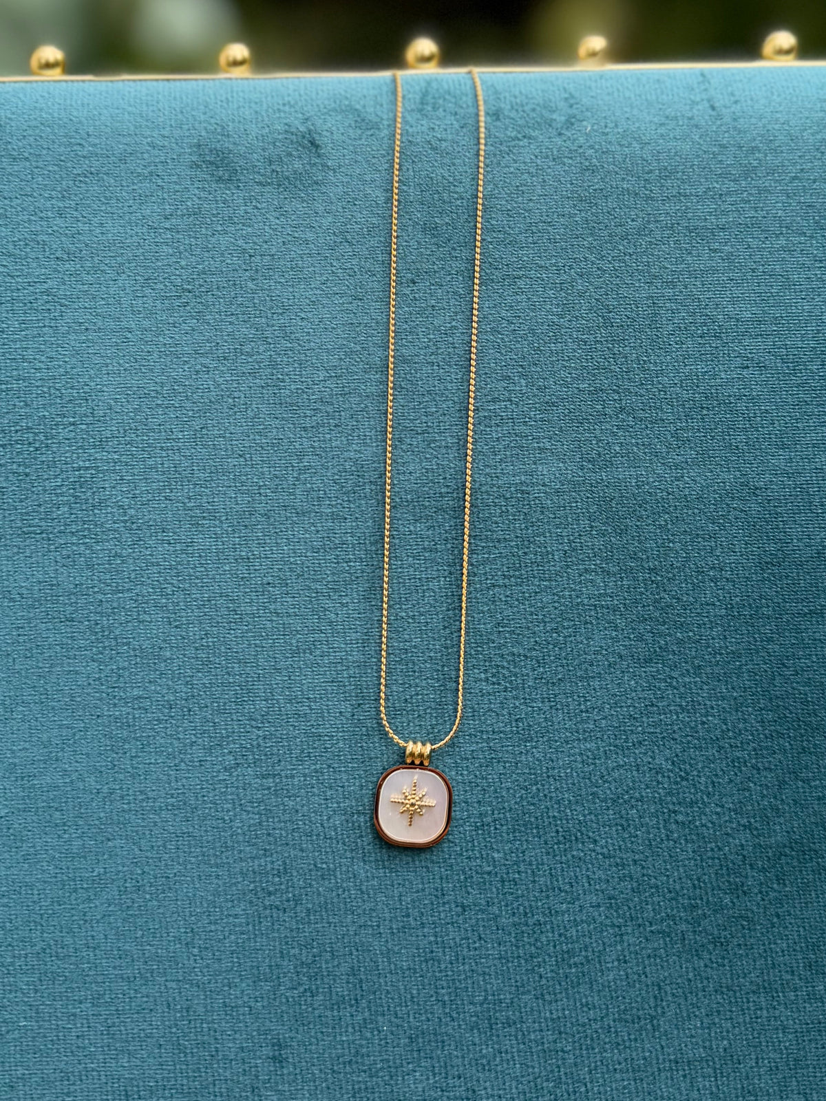 Collier - Etoile nacrée Lunaria